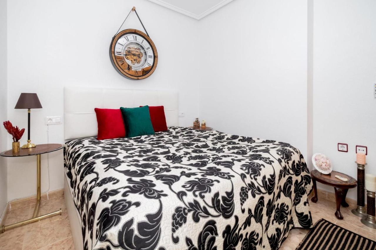 Residenz Habaneras Apartment ตอร์เรเวียคา ภายนอก รูปภาพ