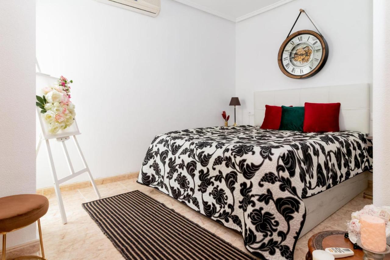 Residenz Habaneras Apartment ตอร์เรเวียคา ภายนอก รูปภาพ